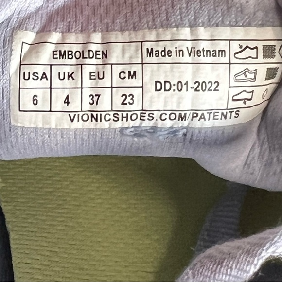 Vionic Embolden Women's Knit Slip-on Sneaker Size 6 - Picture 11 of 15